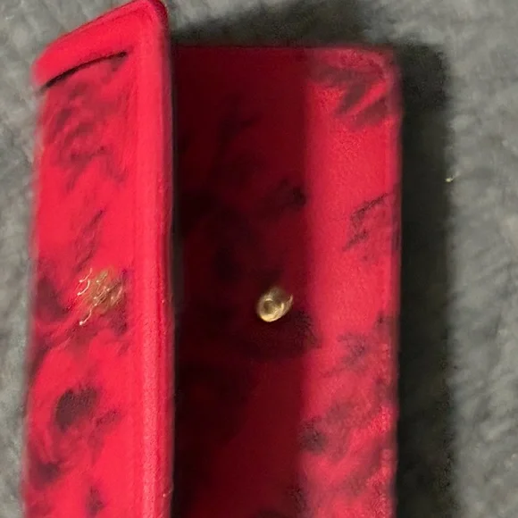 Victoria's Secret Red Floral Wristlet Wallet with Gold VS Emblem - Picture 6 of 6